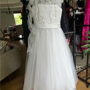 Camille La Vie White Formal Dress